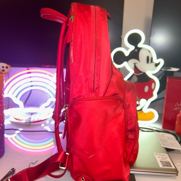 RARE Red Satin Tumi Voyager Luggage Quality Backpack with Gold Trim! - Picture 13 of 17